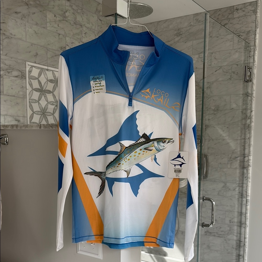 Men's skaile Fishing Swim Shirt. 3/4 zip. NWT-great for boat or beach